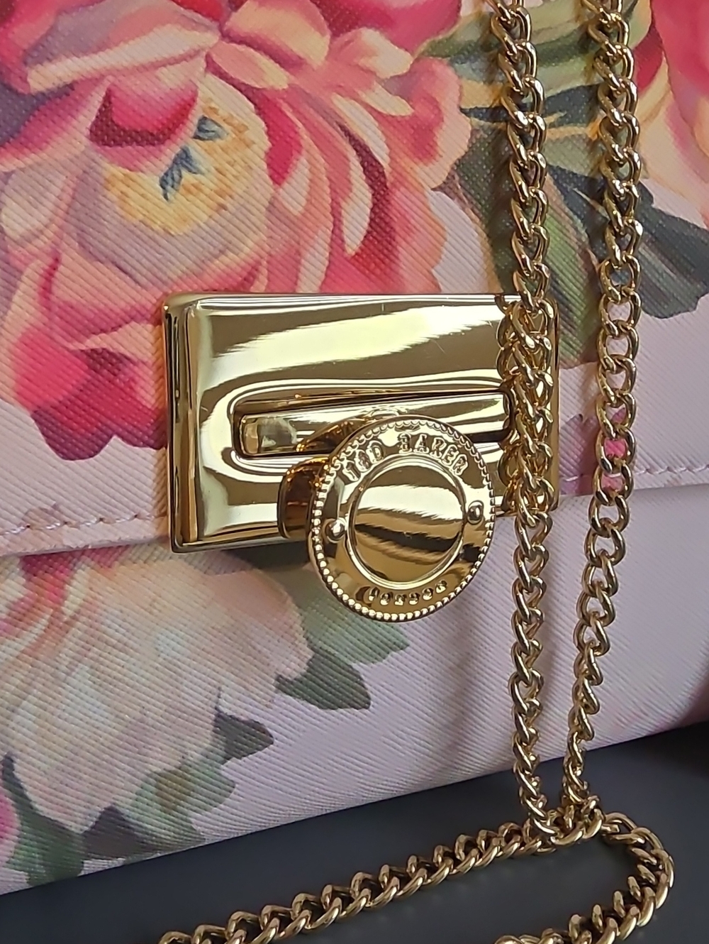 TED BAKER LONDON NWT Parisa Pink Floral Chain Crossbody Bag - Picture 4 of 15